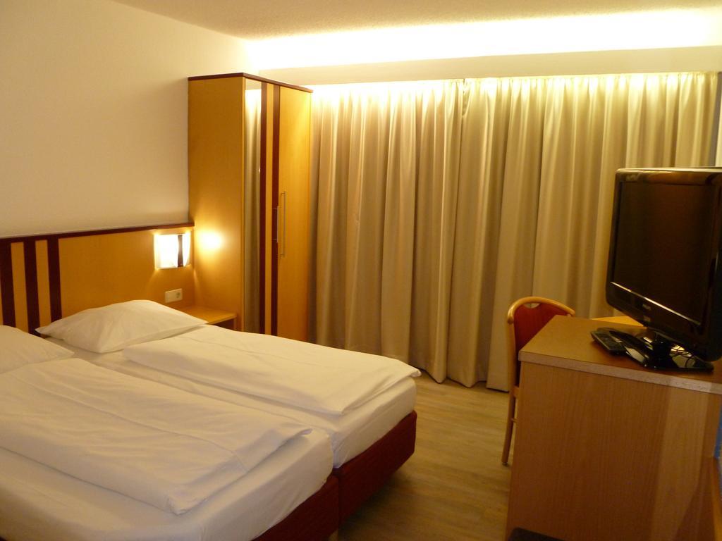 Hotel Am Feuersee Stuttgart Ngoại thất bức ảnh